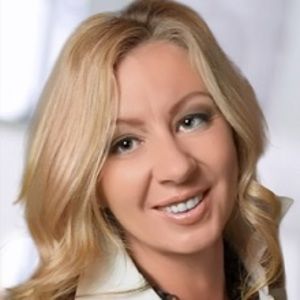 Meet your Posher, Monika